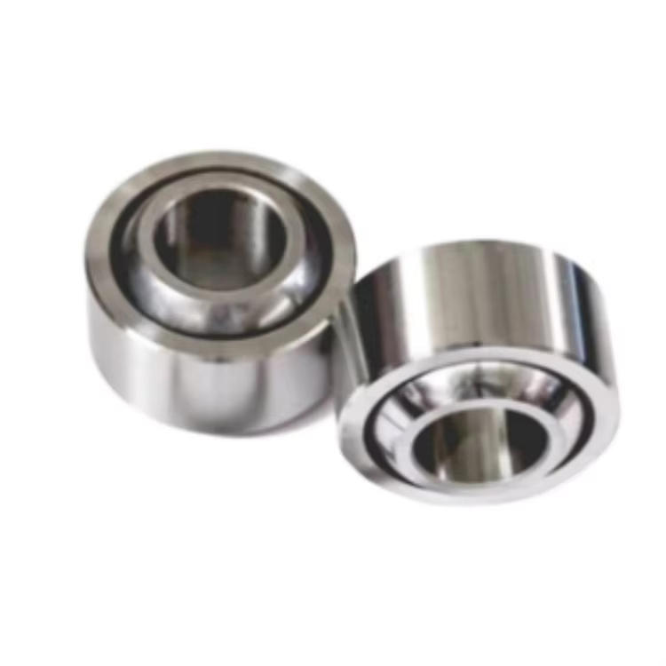 Improvement on the problem of lubricating layer slipping out of self-lubricating radial spherical plain bearings